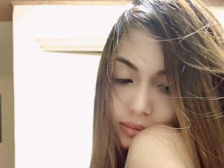 Alter: 28 / Jungfrau - Alter: 166 / schlank - Geschlecht: transsexuell - Ausrichtung: homosexuell - Haare: brünett / lang - Piercing: keins - bewebmaster-Alter:  - Hautfarbe: asiatisch - Augen: braun - Rasur: teilrasiert